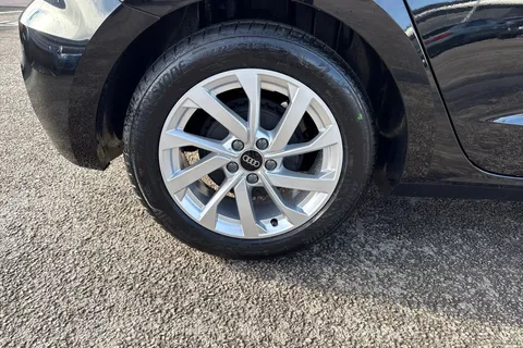  Audi A1 1.0 TFSI 25 Sport Sportback Euro 6 (s/s) 5dr Thumbnail #11