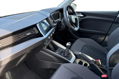  Audi A1 1.0 TFSI 25 Sport Sportback Euro 6 (s/s) 5dr Thumbnail #15