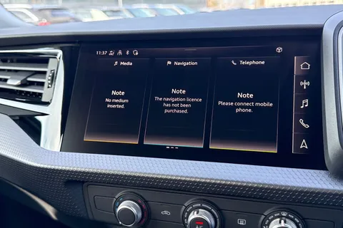  Audi A1 1.0 TFSI 25 Sport Sportback Euro 6 (s/s) 5dr Thumbnail #30