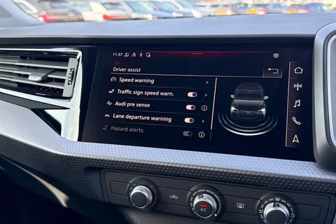  Audi A1 1.0 TFSI 25 Sport Sportback Euro 6 (s/s) 5dr Thumbnail #40