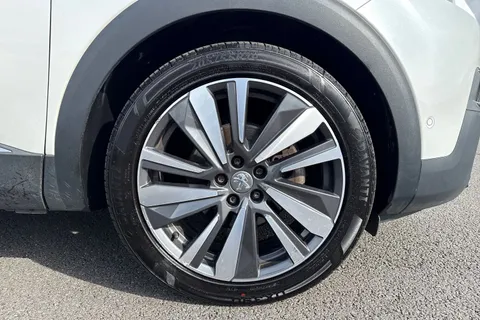 10 of 67 for PEUGEOT 3008 1.2 PureTech GT Line Euro 6 (s/s) 5dr