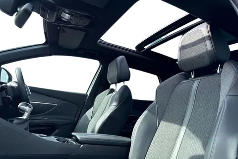 16 of 67 for PEUGEOT 3008 1.2 PureTech GT Line Euro 6 (s/s) 5dr