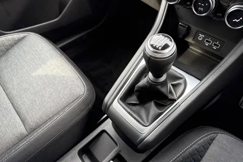 MD72FZZ Renault Captur 1.0 TCe evolution Euro 6 (s/s) 5dr Thumbnail #24