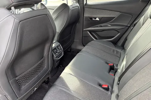 31 of 67 for PEUGEOT 3008 1.2 PureTech GT Line Euro 6 (s/s) 5dr