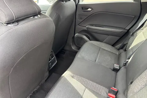 MD72FZZ Renault Captur 1.0 TCe evolution Euro 6 (s/s) 5dr Thumbnail #35