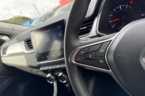 MD72FZZ Renault Captur 1.0 TCe evolution Euro 6 (s/s) 5dr Thumbnail #37