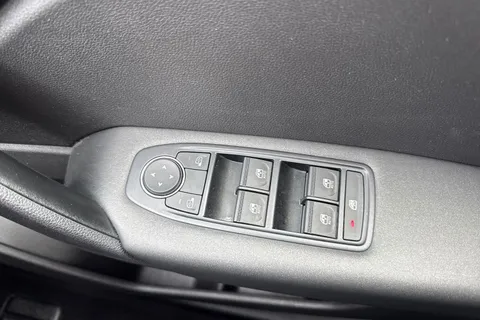 MD72FZZ Renault Captur 1.0 TCe evolution Euro 6 (s/s) 5dr Thumbnail #40