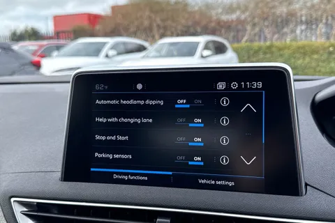 53 of 67 for PEUGEOT 3008 1.2 PureTech GT Line Euro 6 (s/s) 5dr