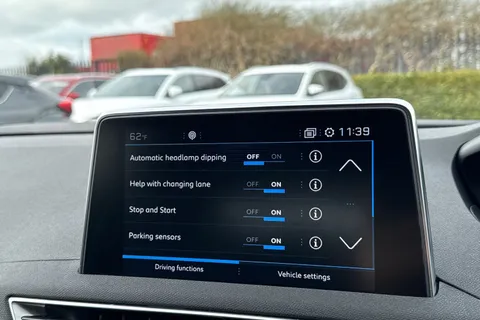 54 of 67 for PEUGEOT 3008 1.2 PureTech GT Line Euro 6 (s/s) 5dr