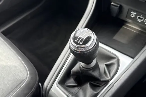 MD72FZZ Renault Captur 1.0 TCe evolution Euro 6 (s/s) 5dr Thumbnail #56