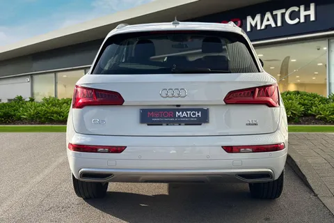 PF18TXT Audi Q5 2.0 TDI Sport S Tronic quattro Euro 6 (s/s) 5dr Thumbnail #5