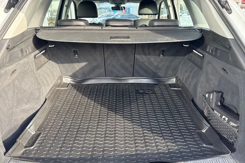 PF18TXT Audi Q5 2.0 TDI Sport S Tronic quattro Euro 6 (s/s) 5dr Thumbnail #8