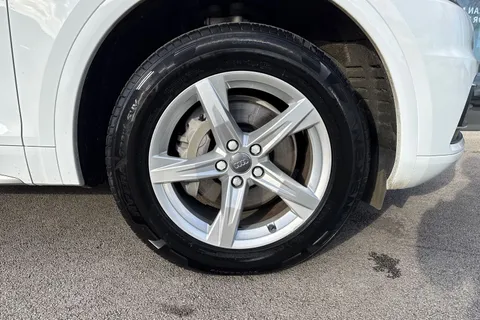 PF18TXT Audi Q5 2.0 TDI Sport S Tronic quattro Euro 6 (s/s) 5dr Thumbnail #11