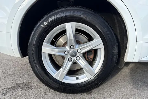 PF18TXT Audi Q5 2.0 TDI Sport S Tronic quattro Euro 6 (s/s) 5dr Thumbnail #12