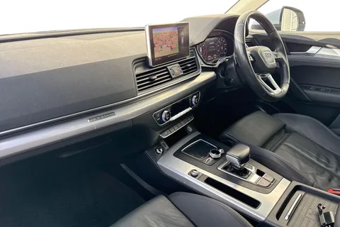 PF18TXT Audi Q5 2.0 TDI Sport S Tronic quattro Euro 6 (s/s) 5dr Thumbnail #16