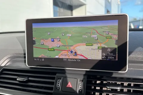 PF18TXT Audi Q5 2.0 TDI Sport S Tronic quattro Euro 6 (s/s) 5dr Thumbnail #18