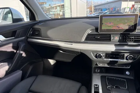 PF18TXT Audi Q5 2.0 TDI Sport S Tronic quattro Euro 6 (s/s) 5dr Thumbnail #21