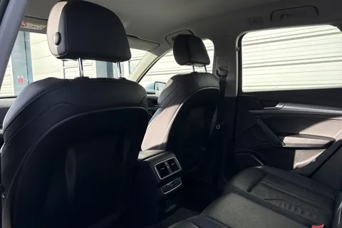 PF18TXT Audi Q5 2.0 TDI Sport S Tronic quattro Euro 6 (s/s) 5dr Thumbnail #35