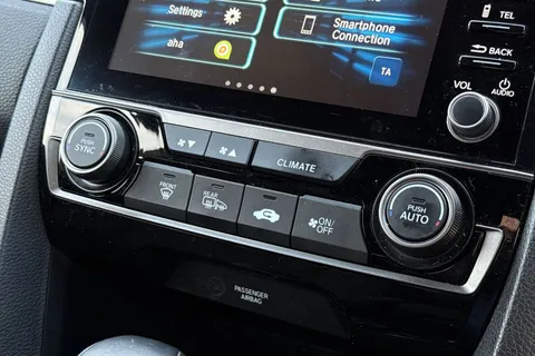 21 of 51 for HONDA CIVIC 1.0 VTEC Turbo 126 SR 5dr CVT