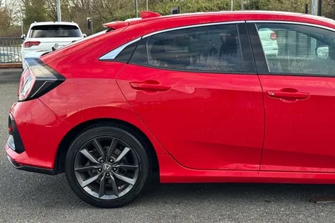 28 of 51 for HONDA CIVIC 1.0 VTEC Turbo 126 SR 5dr CVT