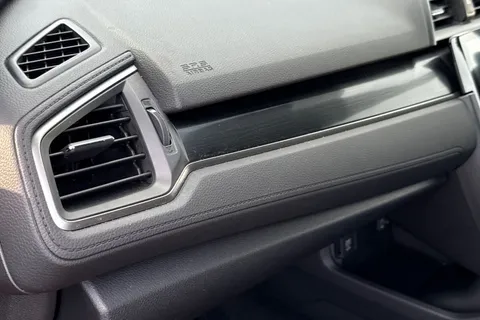 31 of 51 for HONDA CIVIC 1.0 VTEC Turbo 126 SR 5dr CVT