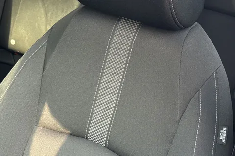 32 of 51 for HONDA CIVIC 1.0 VTEC Turbo 126 SR 5dr CVT