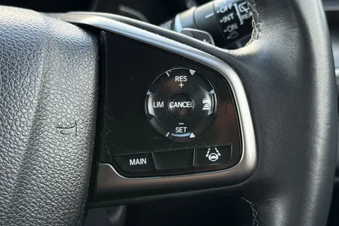 35 of 51 for HONDA CIVIC 1.0 VTEC Turbo 126 SR 5dr CVT