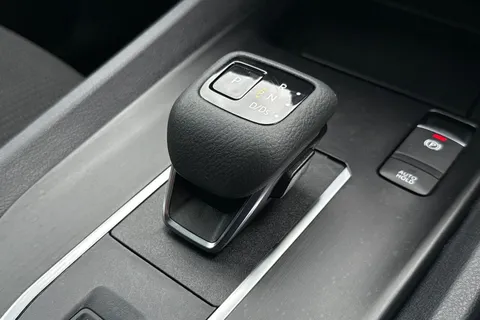 DL73NHA Nissan Qashqai 1.3 DIG-T MHEV Acenta Premium XTRON Euro 6 (s/s) 5dr Thumbnail #24