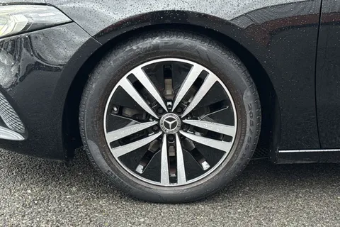BW21KNG Mercedes-Benz A Class 1.3 A180 Sport 7G-DCT Euro 6 (s/s) 4dr Thumbnail #14