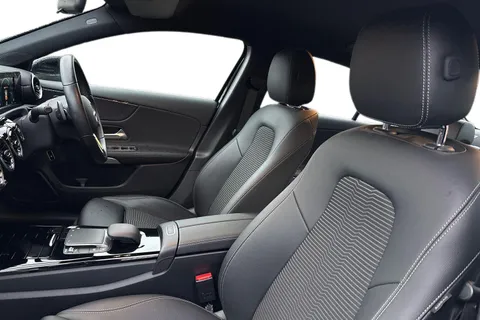 BW21KNG Mercedes-Benz A Class 1.3 A180 Sport 7G-DCT Euro 6 (s/s) 4dr Thumbnail #17