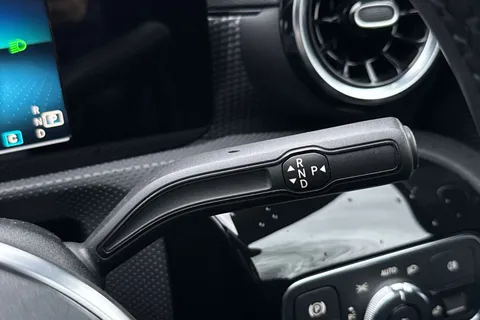 BW21KNG Mercedes-Benz A Class 1.3 A180 Sport 7G-DCT Euro 6 (s/s) 4dr Thumbnail #24