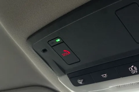 DL73NHA Nissan Qashqai 1.3 DIG-T MHEV Acenta Premium XTRON Euro 6 (s/s) 5dr Thumbnail #43