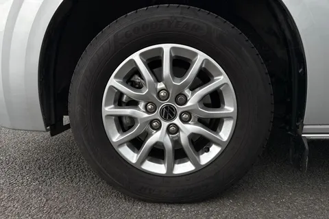 DG75BXO Volkswagen Transporter 2.0 TDI 110 Commerce Pro Van Thumbnail #13