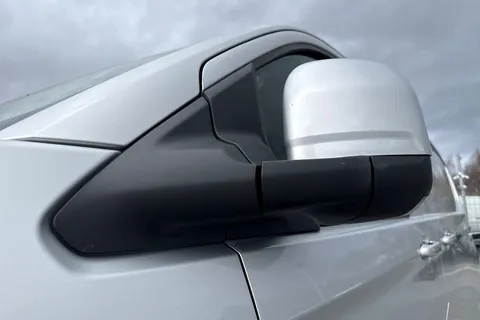 DG75BXO Volkswagen Transporter 2.0 TDI 110 Commerce Pro Van Thumbnail #27