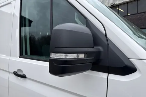 PN75NBL Volkswagen Crafter 2.0 TDI 140PS Commerce Business Pack High Roof Van Thumbnail #26