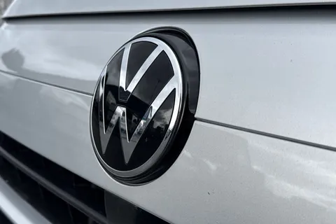 DG75BXO Volkswagen Transporter 2.0 TDI 110 Commerce Pro Van Thumbnail #29