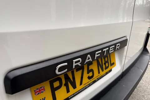 PN75NBL Volkswagen Crafter 2.0 TDI 140PS Commerce Business Pack High Roof Van Thumbnail #28