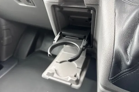 DG75BXO Volkswagen Transporter 2.0 TDI 110 Commerce Pro Van Thumbnail #36