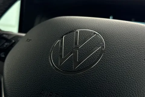 DG75BXO Volkswagen Transporter 2.0 TDI 110 Commerce Pro Van Thumbnail #44