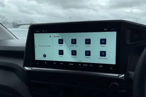 DG75BXO Volkswagen Transporter 2.0 TDI 110 Commerce Pro Van Thumbnail #50