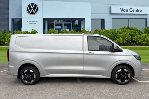 PJ75YTZ Volkswagen Transporter 2.0 TDI 110 Commerce Pro Van Thumbnail #4