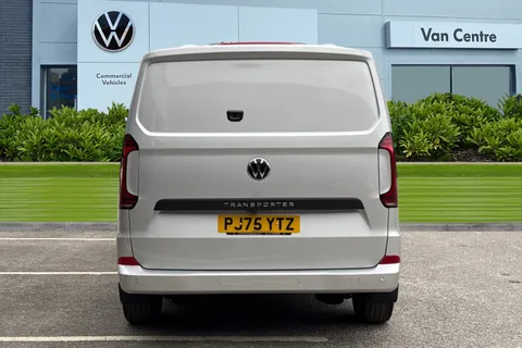 PJ75YTZ Volkswagen Transporter 2.0 TDI 110 Commerce Pro Van Thumbnail #5