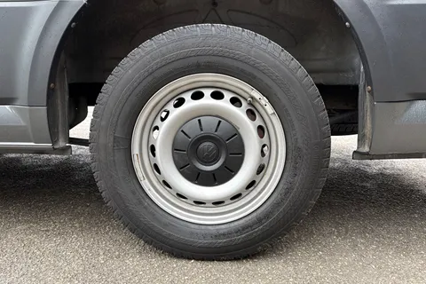 PK74EBG Volkswagen Crafter 2.0 TDI 140PS Commerce Plus High Roof Van Auto Thumbnail #12