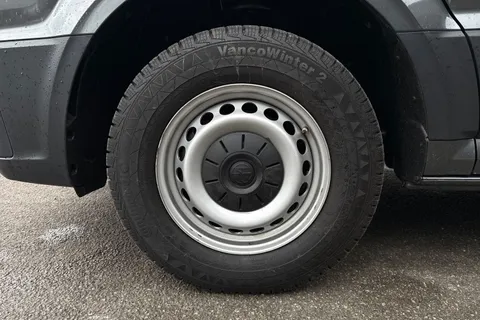 PK74EBG Volkswagen Crafter 2.0 TDI 140PS Commerce Plus High Roof Van Auto Thumbnail #13