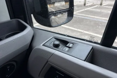 PK74EBG Volkswagen Crafter 2.0 TDI 140PS Commerce Plus High Roof Van Auto Thumbnail #21