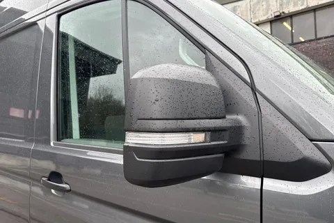 PK74EBG Volkswagen Crafter 2.0 TDI 140PS Commerce Plus High Roof Van Auto Thumbnail #25