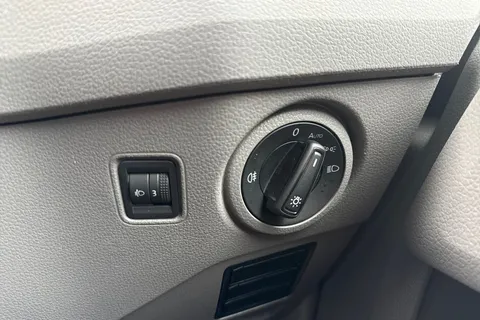 PK74EBG Volkswagen Crafter 2.0 TDI 140PS Commerce Plus High Roof Van Auto Thumbnail #32