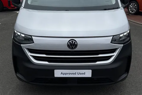 33 of 64 for VOLKSWAGEN TRANSPORTER 100kW 65kWh Commerce Plus Van Auto