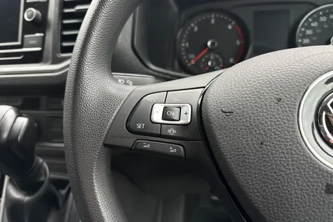 PK74EBG Volkswagen Crafter 2.0 TDI 140PS Commerce Plus High Roof Van Auto Thumbnail #33