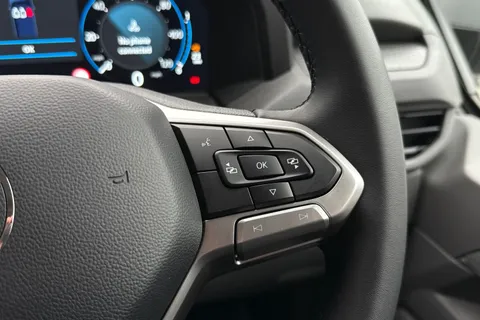 PJ75YTZ Volkswagen Transporter 2.0 TDI 110 Commerce Pro Van Thumbnail #35